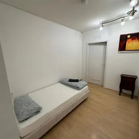 Apartment Kreuzberg *